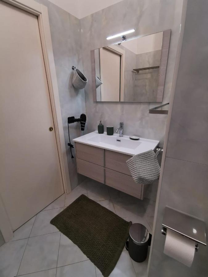 Comfort Apartment And Terrace Nel Cuore Di Bari Zewnętrze zdjęcie
